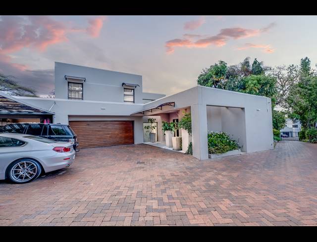 5 BEDROOM HOUSE FOR SALE IN LONEHILL